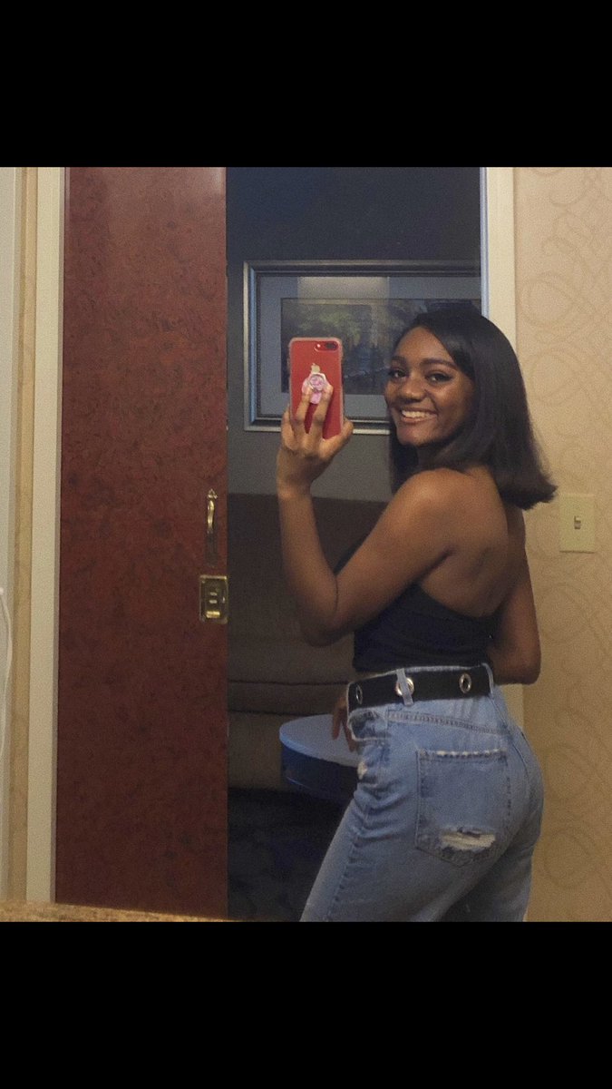 breeoff's tweet image. me vs my art