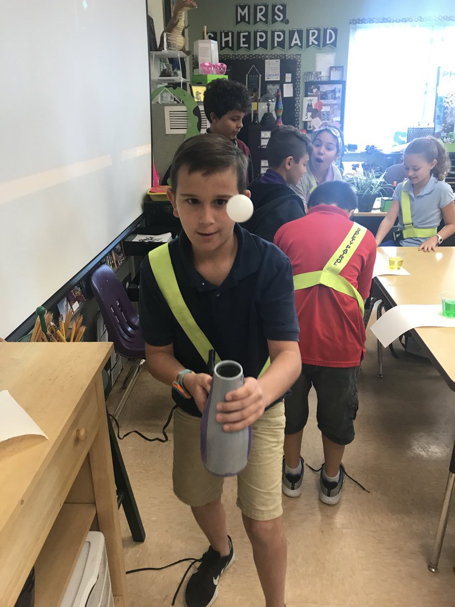 tracydshepp's tweet photo. Having a great time learning about balanced and unbalanced forces ⁦@ElbridgeGaleES⁩ ⁦@pbcsd⁩ ⁦@PBCSTEM⁩ ⁦@PBCSDScience⁩ #SheppardScience #5thgrade #ScienceIsForEveryone https://t.co/n9XABy6UlG