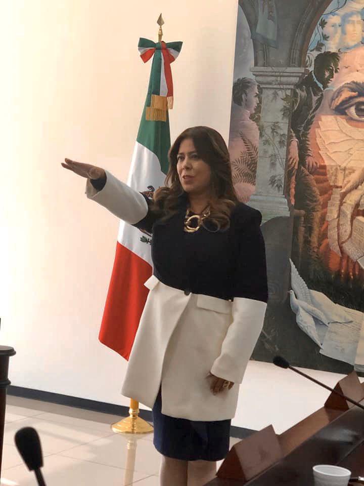 En la última Sesión Ordinaria del Pleno, 2019, se aprobó por unanimidad de votos la propuesta del Magistrado Presidente Dr. Plácido Morales Vázquez para ser ratificada como Directora General del <a href="/INICAP_mx/">INICAP</a> <a href="/TFCA_mx/">Tribunal Federal de Conciliación y Arbitraje</a>  Es un honor para mí la confianza que se me brinda.