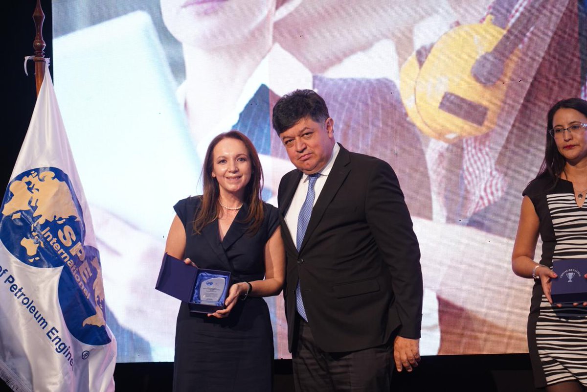 EcuadorSpe's tweet photo. Cierre #WIN2019: Reconocimiento a mujeres que se han destacado por su contribución y trabajo en la Industria de la Energía
#SPEcuadorSection #WeAreSPE #Igualdadegenero https://t.co/ujZU5QAYKc