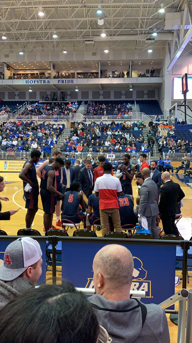 SB_Compliance's tweet image. Here  supporting @StonyBrookMBB in the Island Rivalry game against Hofstra!  #seawolves #ncaacbb