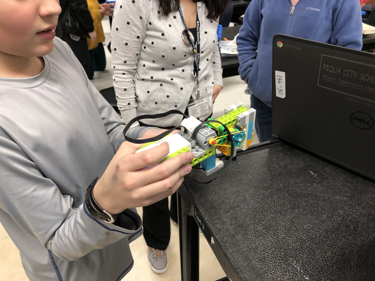 PCS_Curriculum's tweet photo. Last day of @legoeducation robotics @piquacentral with @MrsGaier.  Students were able to create and program their own constructs with some amazing results!  Looking forward to more building and learning next semester! #BuildingandLearning #WeArePiqua https://t.co/kRB7RJ6V3b