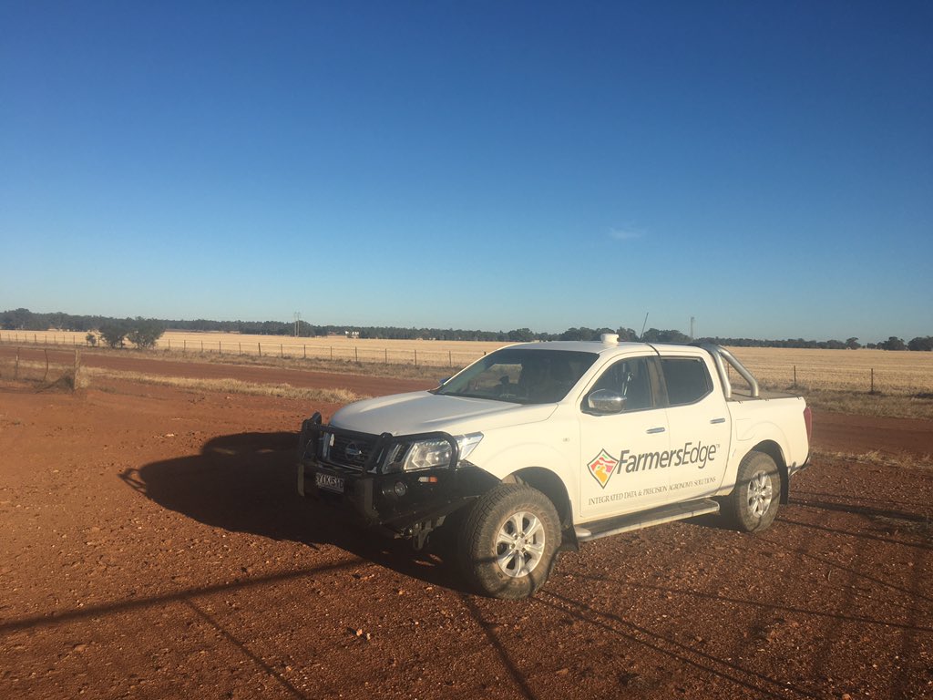 Driving the soil testing Ute today. found some good variation in soil types and colours. 135ha field