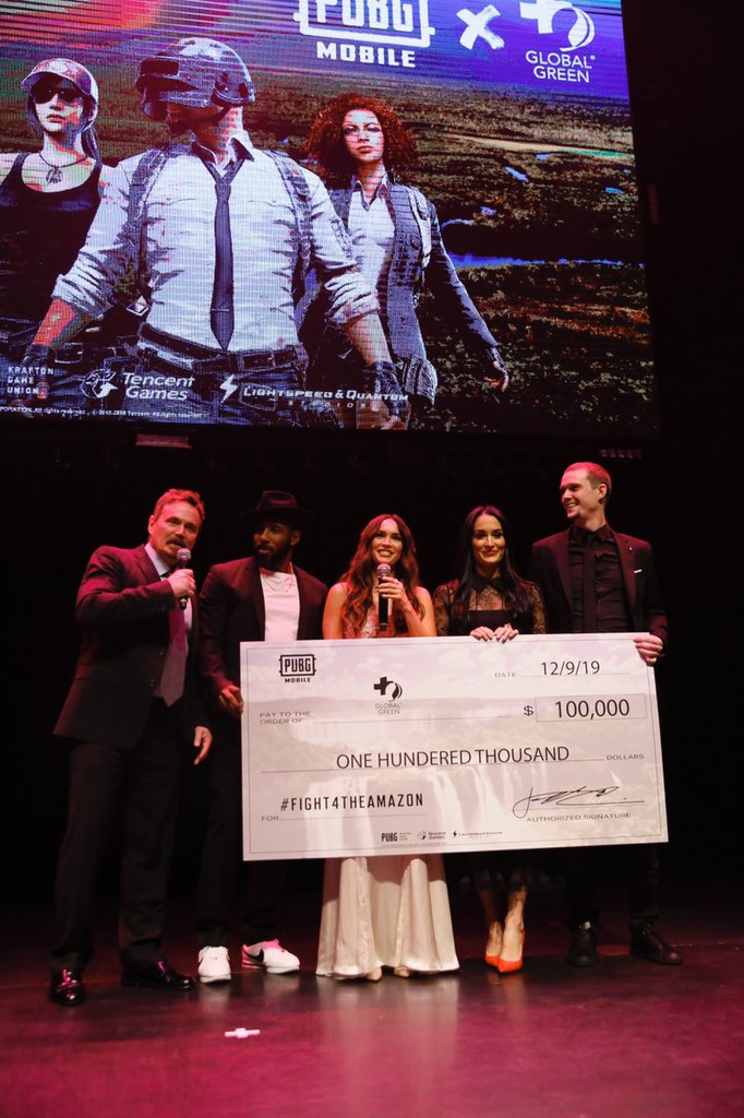 Had the best time with @meganfox @official_tWitch & Pickles on Team Foxy for the win during the live @pubgmobile celebrity match! 50,000 trees will be planted in the Amazon! Help @globalgreen plant more trees. Go to http://omaze.com/NikkiandArtemย and join the #Fight4TheAmazon campaign