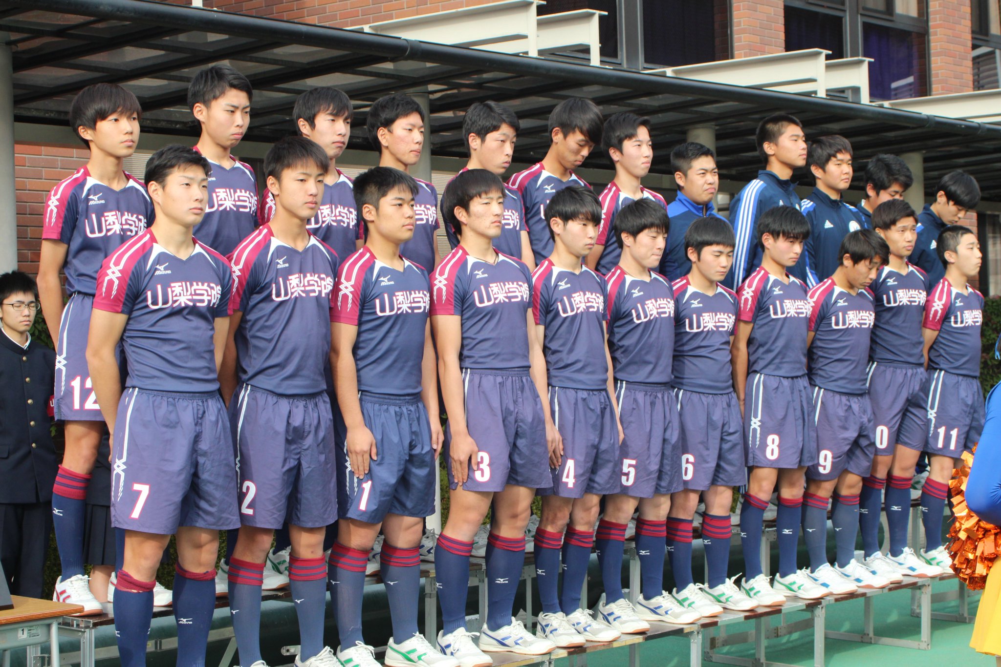 山梨学院駅伝ジャージ Amazon | 山梨学院大学陸上競技部ウィンドブレーカー上下 メンズ