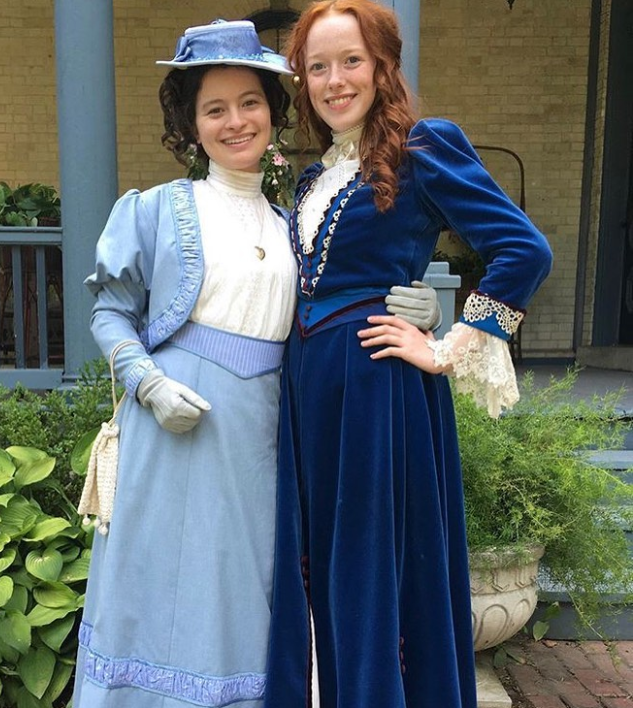 unkillabebeth's tweet photo. We didn't even get to see them be roomies at finishing school in queens like we were robbed of seeing more of there beautiful friendship these kindred spirits will never get that #renewannewithane #SaveAnneWithAnE #bringannehome https://t.co/rcs35DvCyc