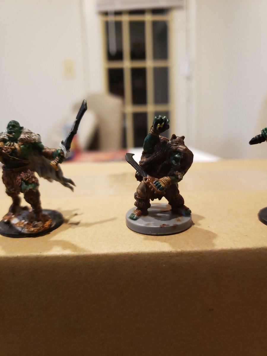 HalfKrazie's tweet photo. i had a day to myself so what should i do? Paint an Orc Army. #MiniPrimetime #paintersguild #dungeonsandragons @willfriedle https://t.co/nuTAQbaKry