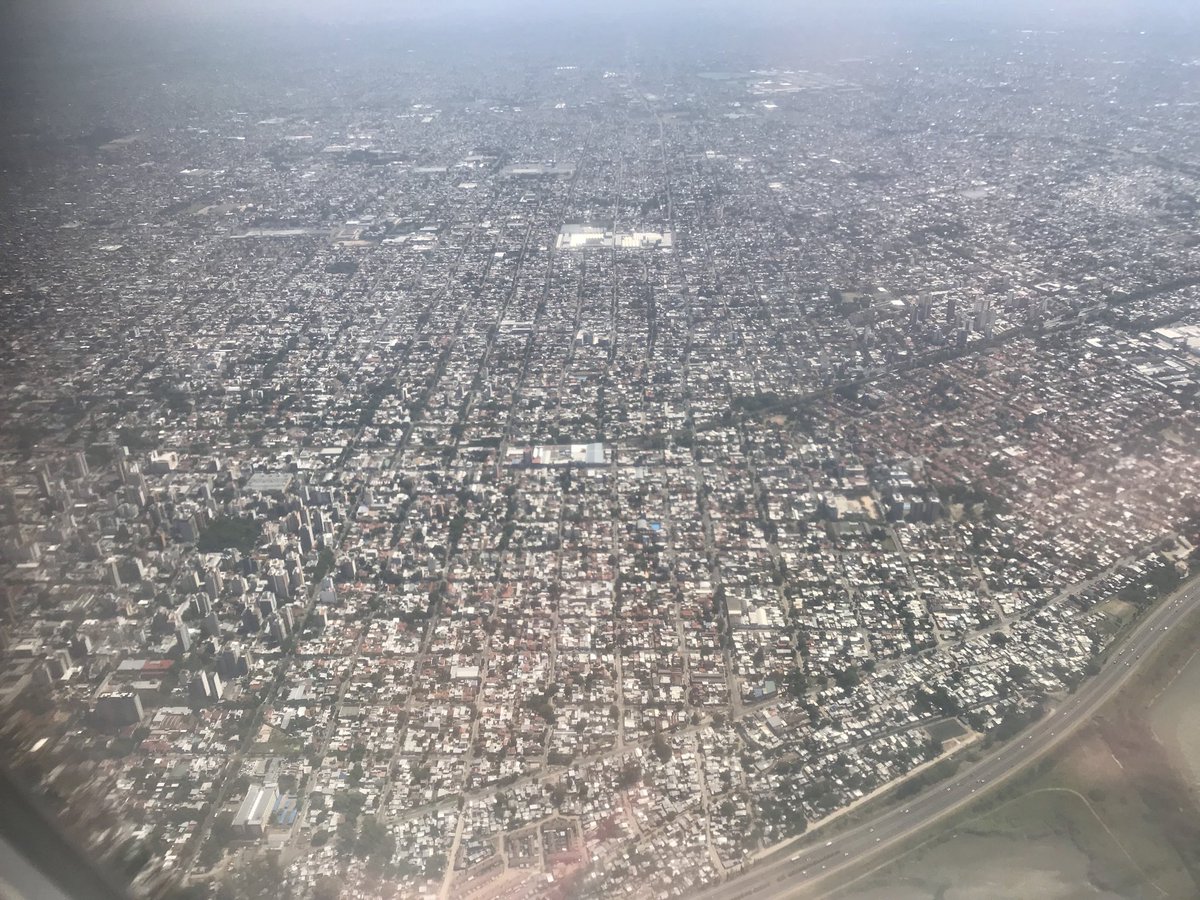 seaoftreesVII's tweet photo. #BuenosAires from the sky. Seems like top city so far (is very warm) #Argentina https://t.co/D4OsoGkb7r