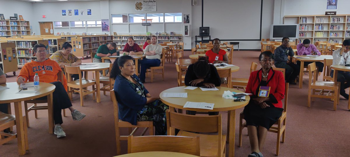 AvidMchs's tweet photo. AVID Critical Reading Presentation 12/10/2019 @high_marlboro #ThisIsAVID #mchAVID https://t.co/FRGmF7a0tB