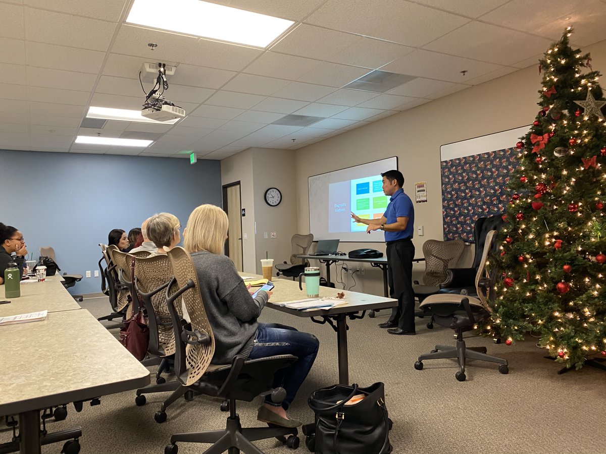 TheCCOSO's tweet photo. We had a great presentation on paraphilias this morning at the CCOSO Inland Empire chapter! We are so grateful to Dr. Tamanaha for sharing his knowledge and expertise with us!
#EndSexualOffending #SaferCommunities #MeToo #CCOSO https://t.co/h0vlzTFsNN