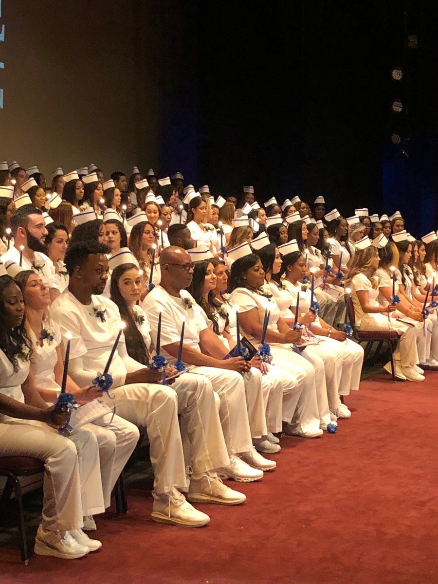 DeanTurpel's tweet photo. Another wonderful candlelighting ceremony for Broward College nursing grads. Congratulations! #BCproud #BCnursing https://t.co/bSUch7YCC8