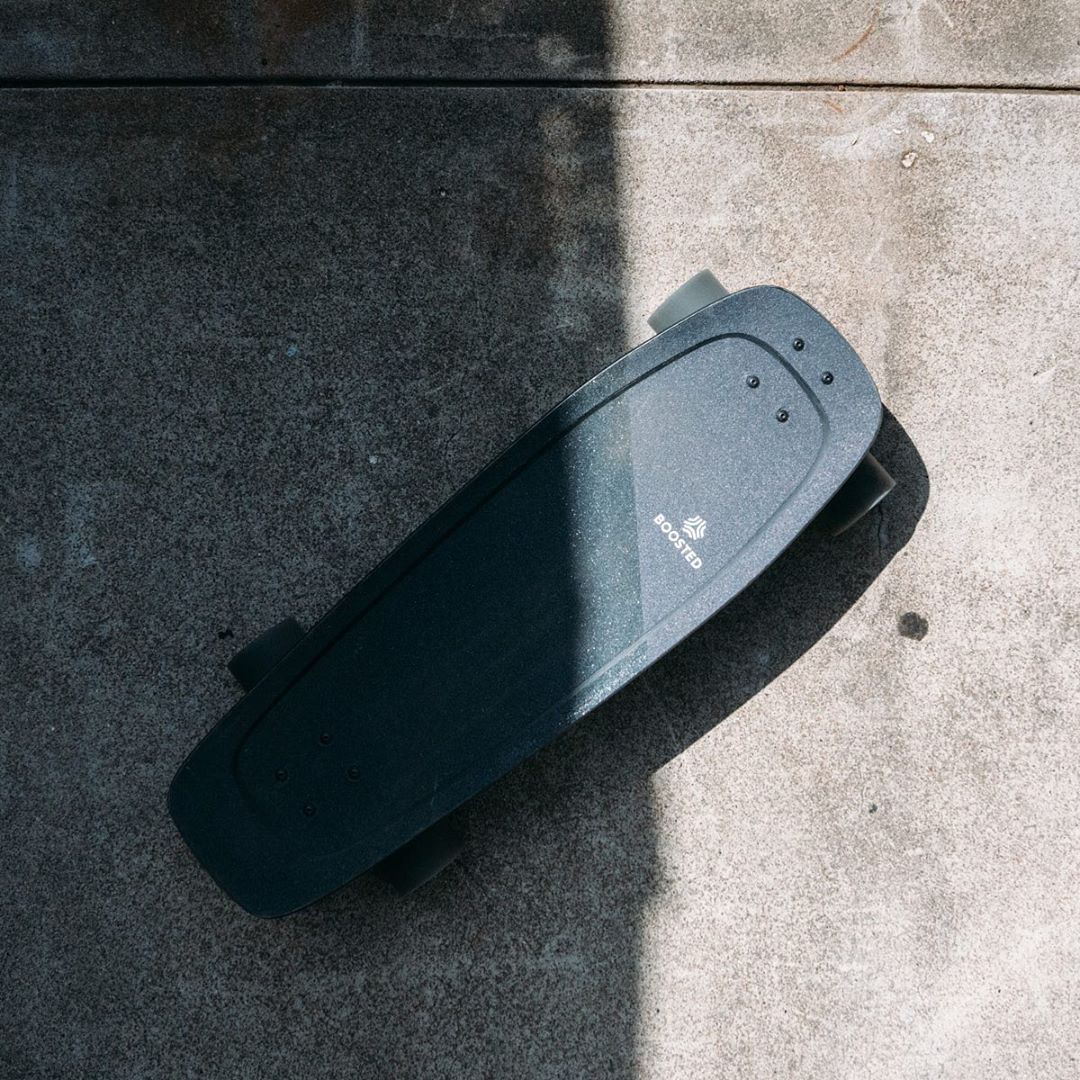 QUESTION: What is one thing you'd like to see in peer-to-peer market places that you don't see now? 🤔

Drop it in a comment!
_
#boosted #boostedboards #boostedboard #boostedboardsownersclub #skateboading #longboading #eskate #esk8 #esk8squad #seattle #tech