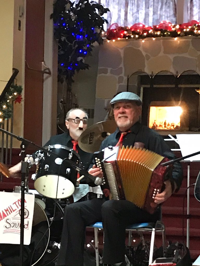 LindaHickey10's tweet photo. Joey Smallwood paid a visit and beat the drums during @HamiltonSoundNL performance! 🎶🎶🎶🎶🎼🎶🎼🌲🥁🥁🥁🥁🥁🥁🥁🥁🥁🥁🥁 https://t.co/qwJxgA6Vp0