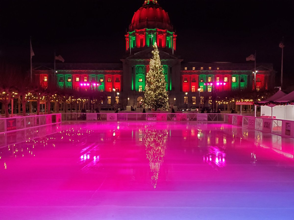 AndyLeonatti's tweet photo. About to kickoff Magenta Skate Night at @winterparkrink ! Excited to see the rest of the #BAMily to tonight! https://t.co/TqYtWNJiNb