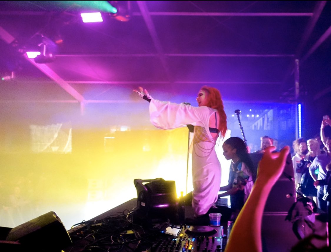 Grimezsz's tweet photo. Ethereal techno? 🧚🏻‍♀️🛸 https://t.co/vbaXJDvSfm
