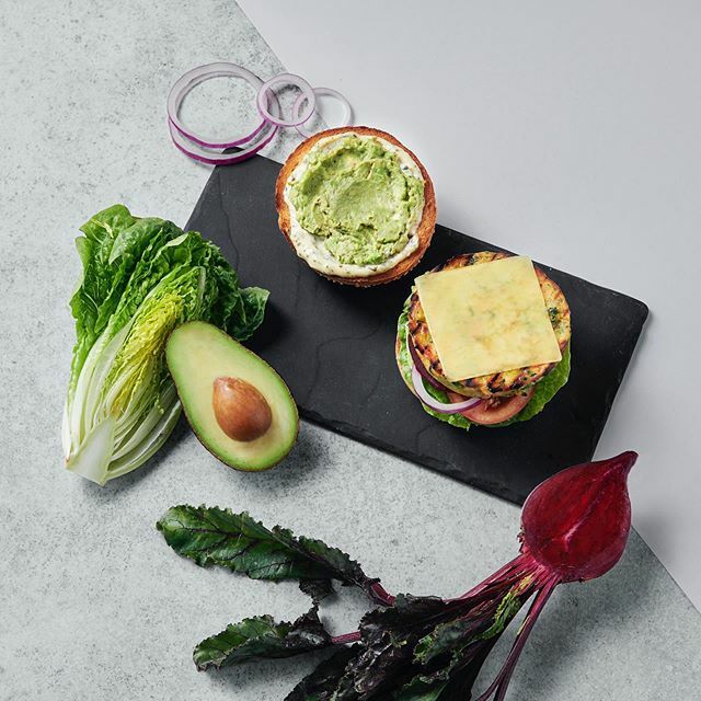 New work with <a href="/grilldburgers/">Grill'd Burgers</a>. Styling by @jamiehumby_foodstylist ift.tt/2YBsHao