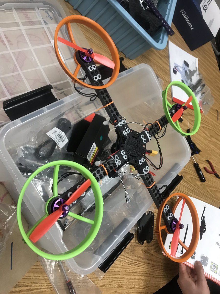Cat_pickavance's tweet photo. Kids were beyond excited to build and practice for the whirlwind create 2020 competition! https://t.co/sh8Q5rHmU2