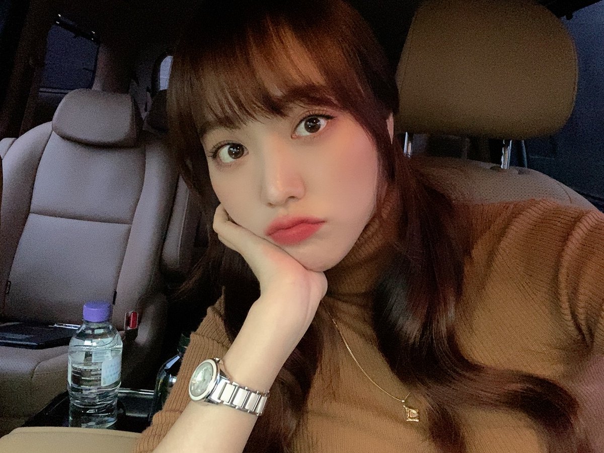 sanghak70's tweet photo. ์ค๋๋ง์ด์ผ๐๐ป
์ฑ์ฃผํ์ ์ค๋๋ง์ ์
์นด~โฅ
โ
Long time no see๐๐ป
Chae Joo Hwa's selfie, After a long time~โฅ
์ถ์ฒ: ์ฑ์ฃผํ ์ธ์คํ๊ทธ๋จโ
โ
#ํฌ๋ก๋น๋์ค #hellovenus #๋ผ์ #lime #ํฌ๋ก๋น๋์ค๋ผ์ #hellovenuslime #๊นํ๋ฆผ #์ฑ์ฃผํ #ChaeJuhwa #๋ ๋ฆฌ๋ฏธ #HyeLimE #๋๋ผ๋ง_ํฐ์น https://t.co/l1vFgCat09