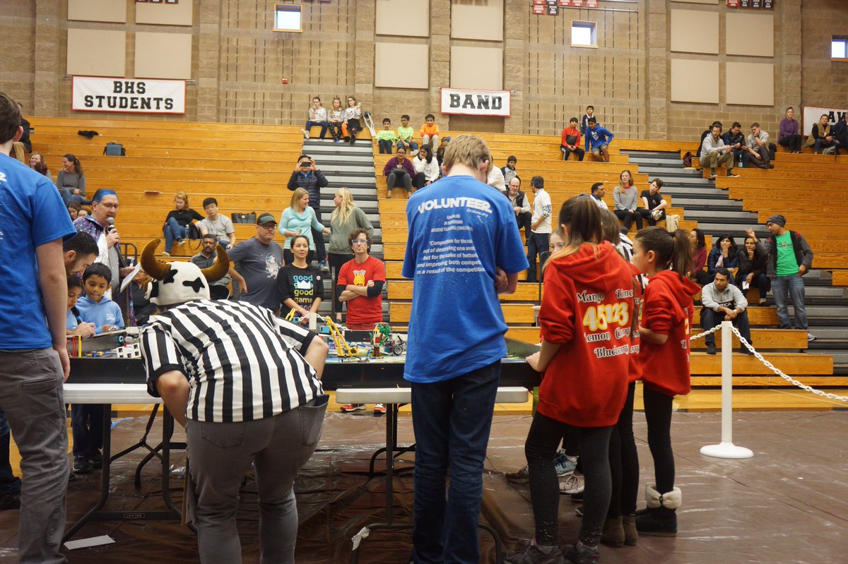 This weekend, we hosted an FLL and FLL Jr qualifier at Ballard High School! We want to give a big thanks to everyone who came out and volunteered and of course, all the talented young people who competed! A special thanks as well to <a href="/komo4/">KOMO 4 TV</a> for covering this event! #omgrobots