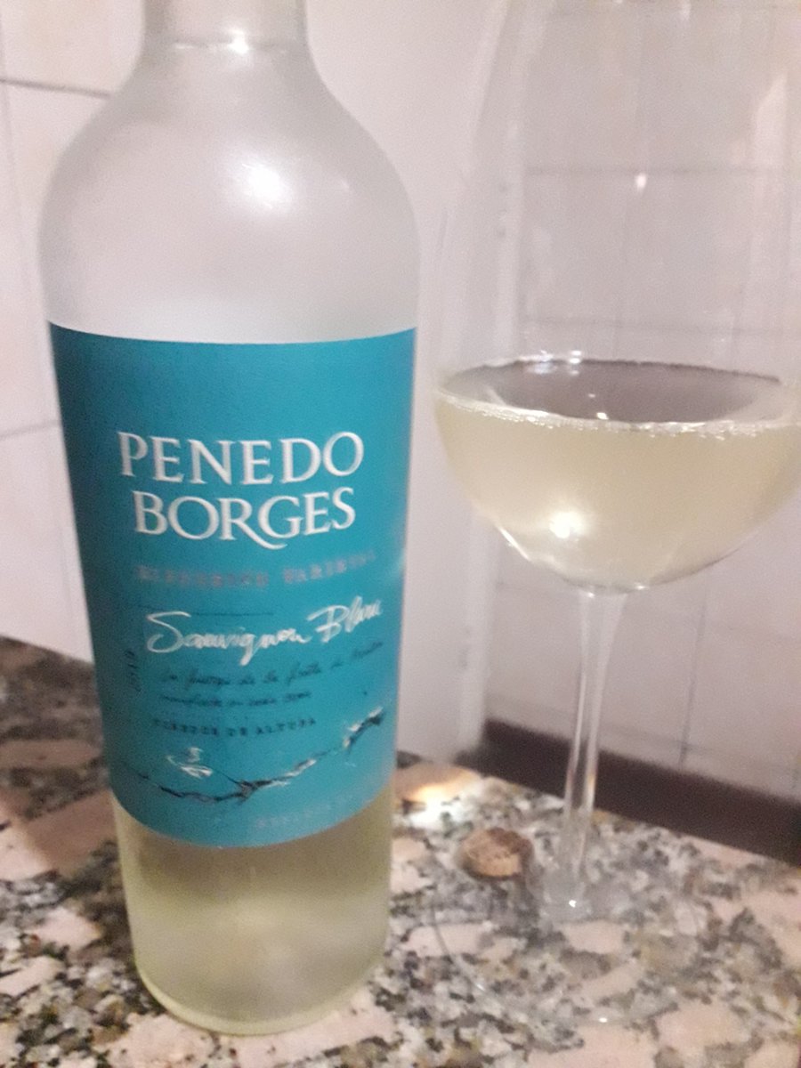 Tremendo calor se combate con un fresco vino como este muyyyyy rico Sauvignon Blanc by <a href="/bodegaotaviano/">Bodega Otaviano</a> #UnidosPorUnaPasión <a href="/SalpicadosV/">Salpicados por el Vino</a> Saluteeee 🍷🍷🍷