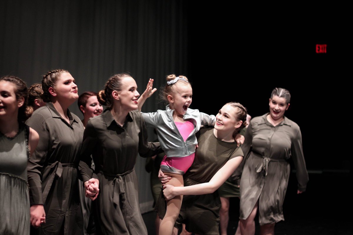 rapturedanceco's tweet photo. Tickets are on sale NOW! 
Be sure to get yours online through the link below (also in our bio!)👇🏼
https://t.co/9fvgEGgZhx

It’s going to be a great show!

#ticketsonsalenow #season4showcase #competitionseasonherewecome #fundraiser #competitioncountdown #weloveRdancers #RDCS4 https://t.co/MLjH4wwbqD
