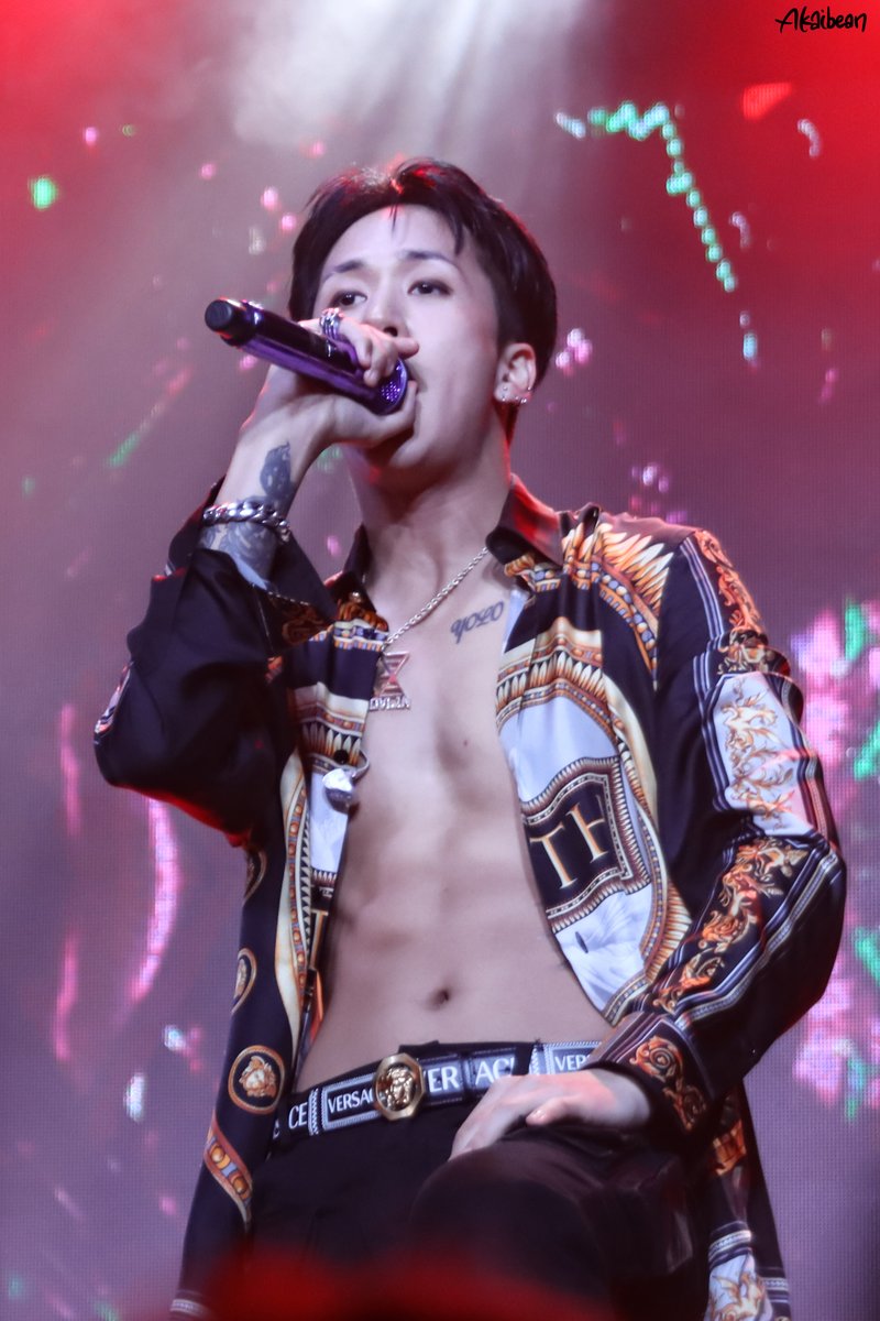 Akaibean0524's tweet photo. 191123 릴리즈파티 밤공 라비(@RAVI_GTCK )

#빅스 #그루블린 #라비 #vixx #RAVI #GROOVL1N #릴리즈파티 #LIMITELESS https://t.co/BoTyVKZNhY