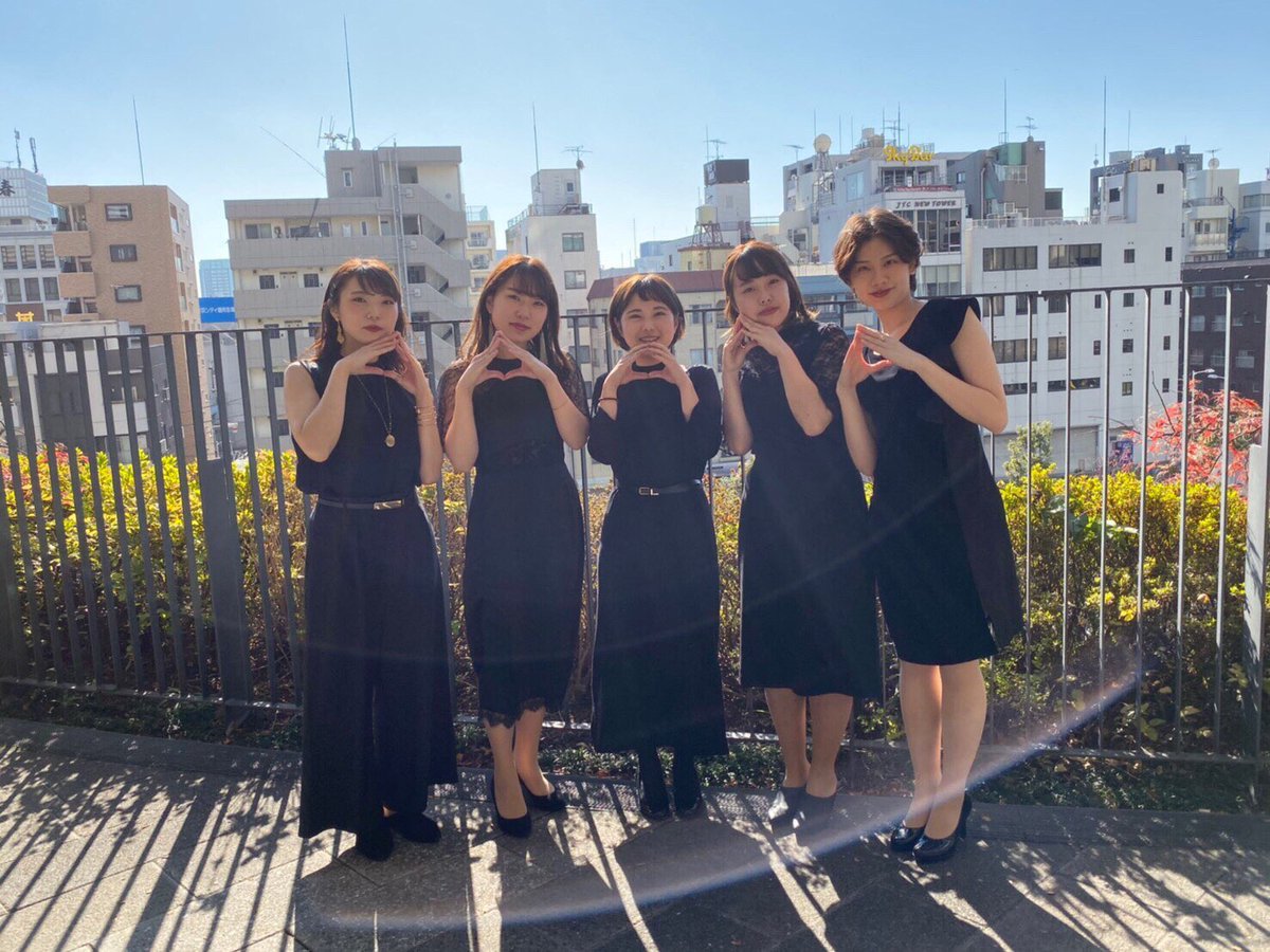 ____komachi's tweet photo. 12/7.8に行われたソラマチアカペラストリートに こまちも出演しました！

社会人になっても、こうして集まって歌うことができとても楽しかったです🤍
みなさまありがとうございました🍙

 #ソラスト2019 https://t.co/RqHsdIM7MA