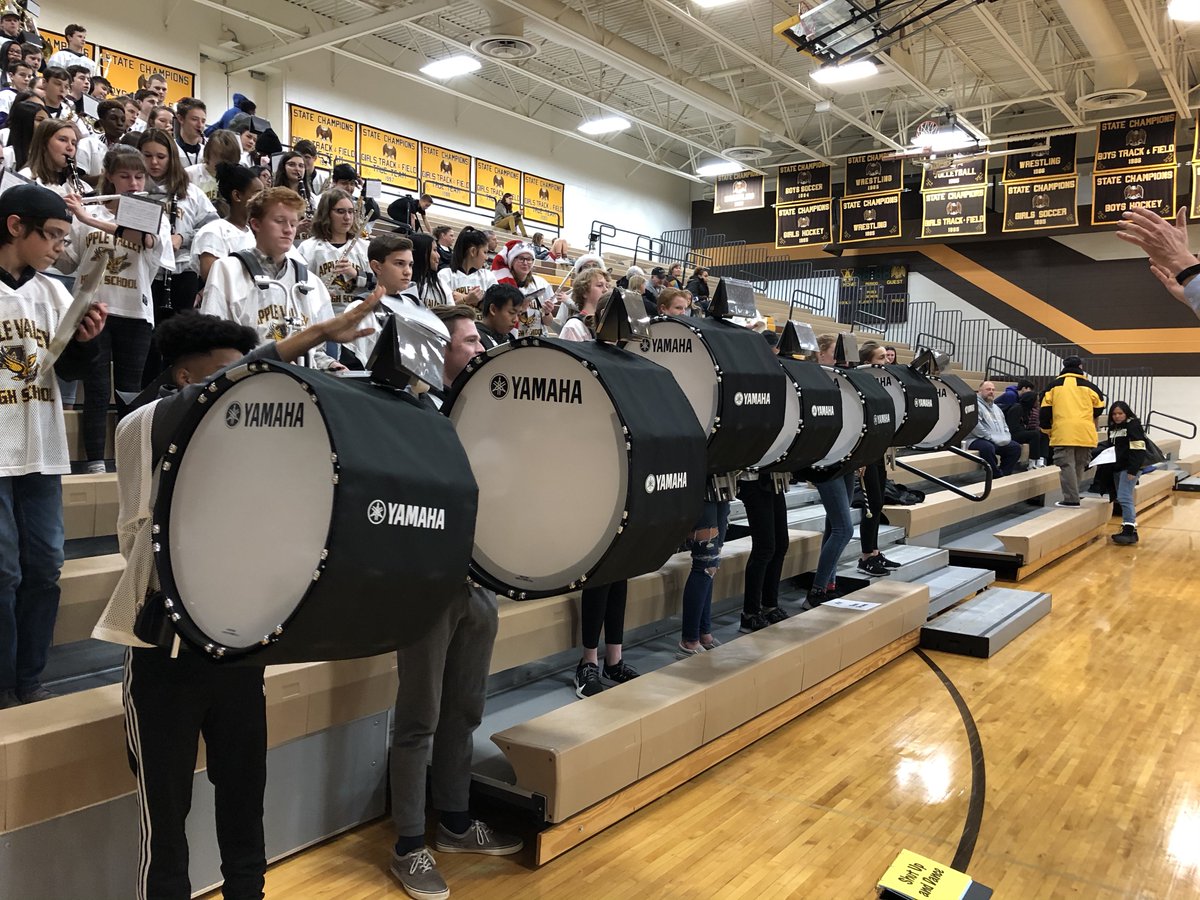 AVBands's tweet photo. Great turnout for the athletic band performance at the girls basketball game. #allaboutthebass #bottomingout https://t.co/qu55CkLgLp