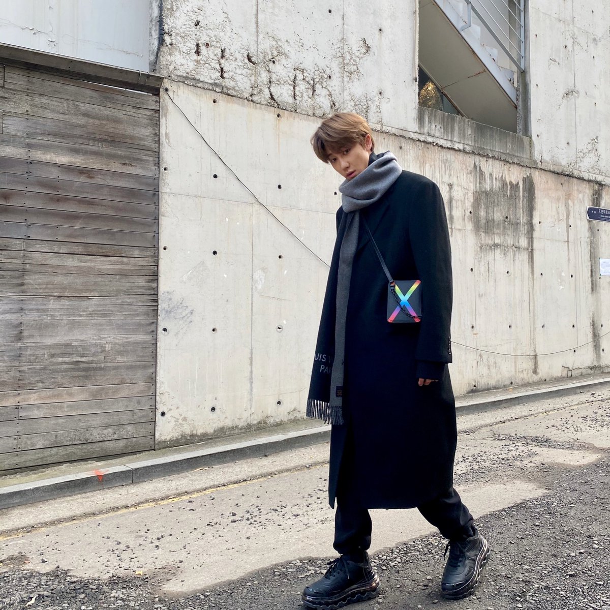 pledis_17's tweet photo. [17'S THE 8] 🍂🍁🧣 https://t.co/2LyESDEL4X