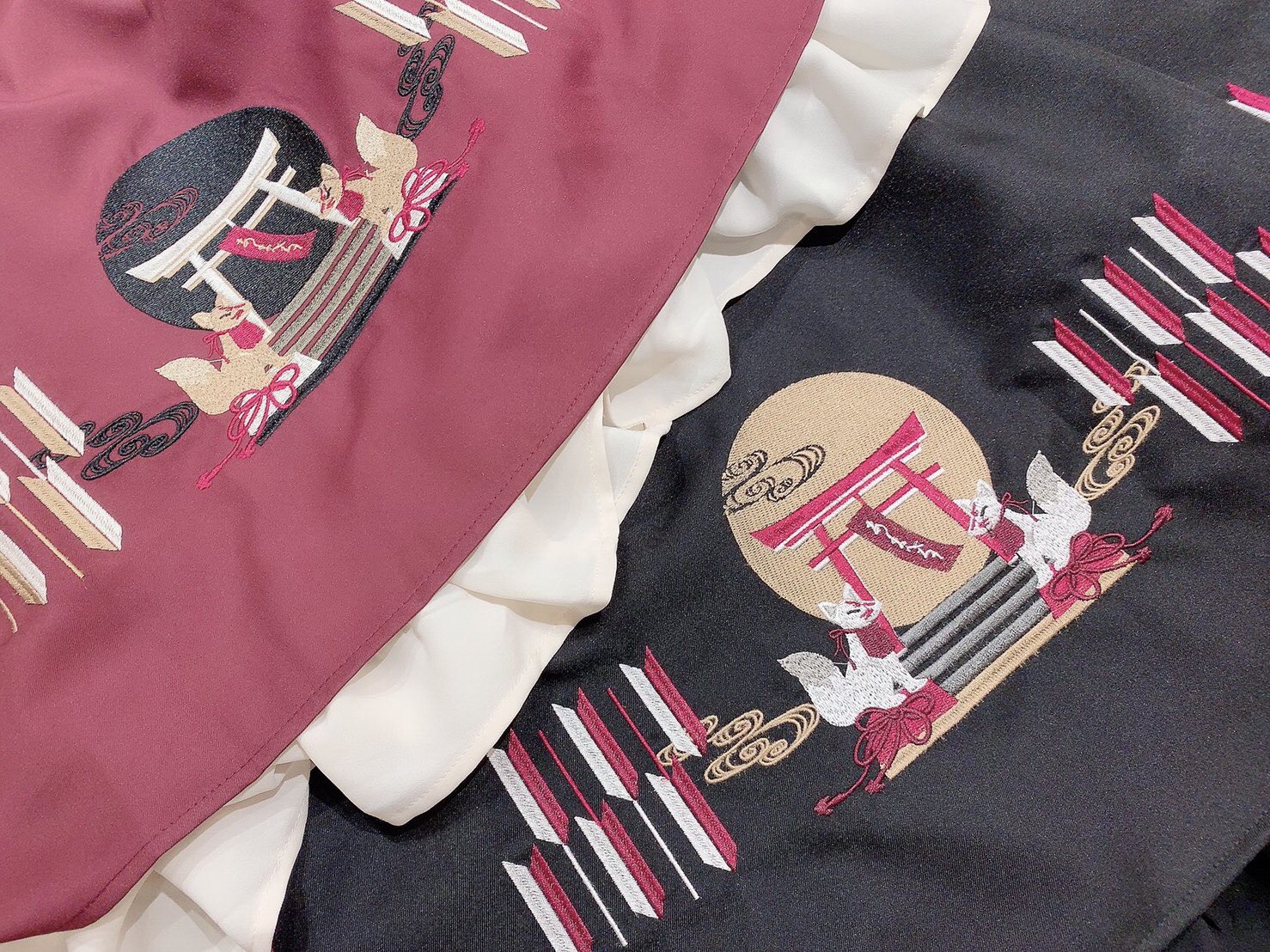 Amavel 大鳥居の御稲荷和風サス付きスカート ELefHx-UcAAwjz3.jpg