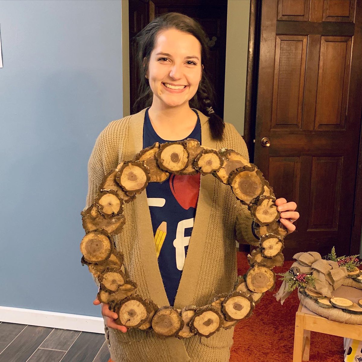 wellsburgchurch's tweet photo. Some of the ladies from church and their friends got together tonight to make wreaths with wood cut by Ken Prager. Always a joy to see such fun fellowship between sisters in Christ and their friends.
#churchfamily #Bible #faith #OhioValley #Wellsburg #WestVirginia #churchofChrist https://t.co/GTBSZiu1AW