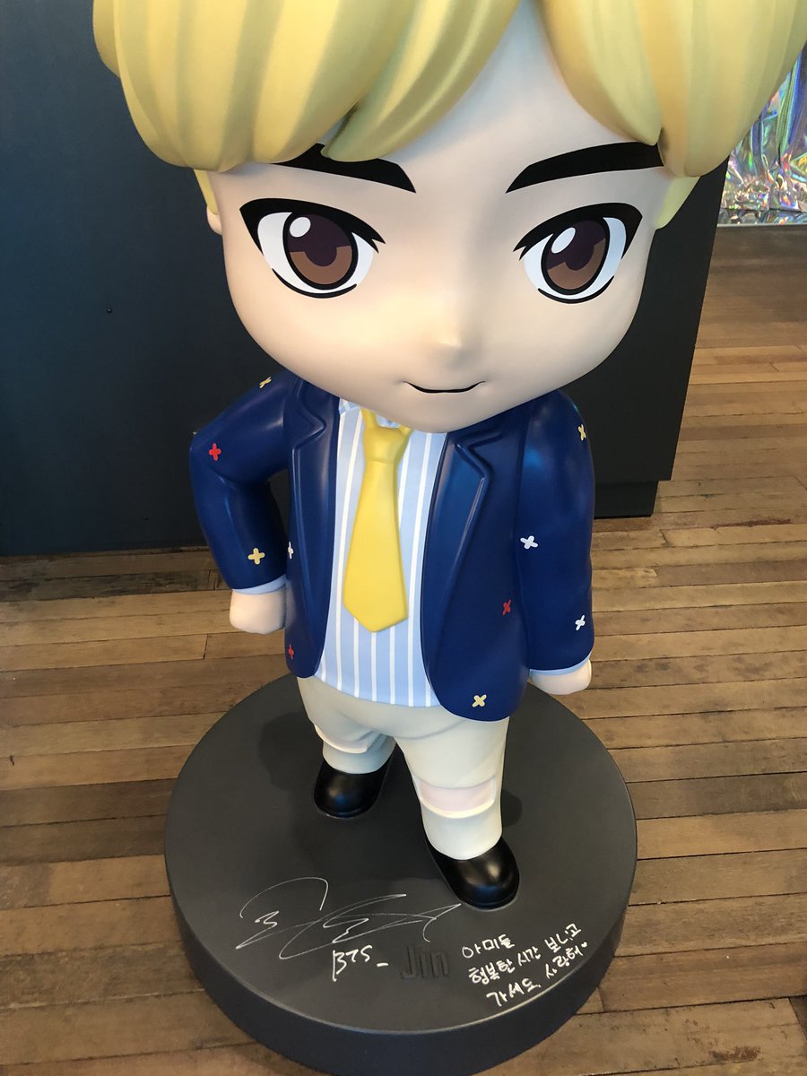 prupru0808_jin's tweet photo. ジンくんここに来たんだなぁ〜😭感無量😭💜
@BTS_twt
#popuphouse https://t.co/H3jb3WISnr
