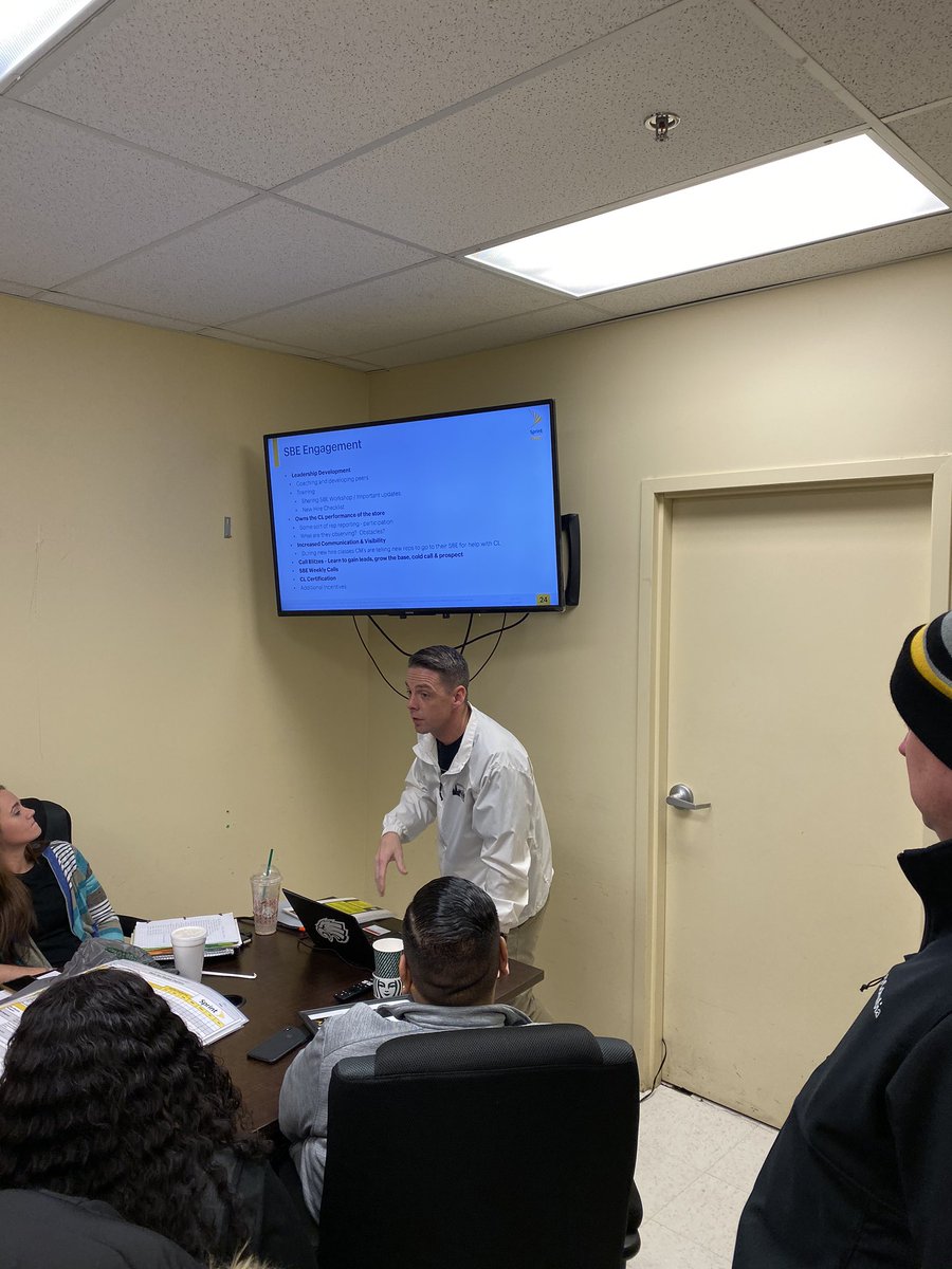 Philly2Chicago's tweet photo. Amazing day with the MEED Leadership group! Weโre ready to crush this month and tighten up our Operations! Weโre committed to being the best in everything we do! #FightForTheInchesAroundYou Thanks to @CEMVahos @EJ_SprintBiz @KodieKirkland @DMSprint @bobbybartolo #FlyWithMEED https://t.co/yT4lmQ3ZDp
