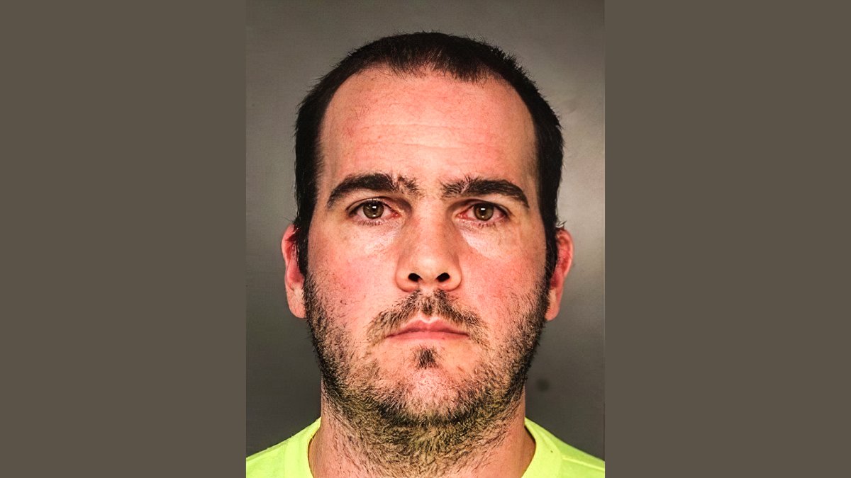 Prosecutors accuse Thomas J. Massey, a 34-year-old antifa militant from Philadelphia, of being part of a violent antifa mob that beat, maced & robbed two Latino men in Nov. 2018. He finally faces trial on 30 March, 2020.  #AntifaMugshots
