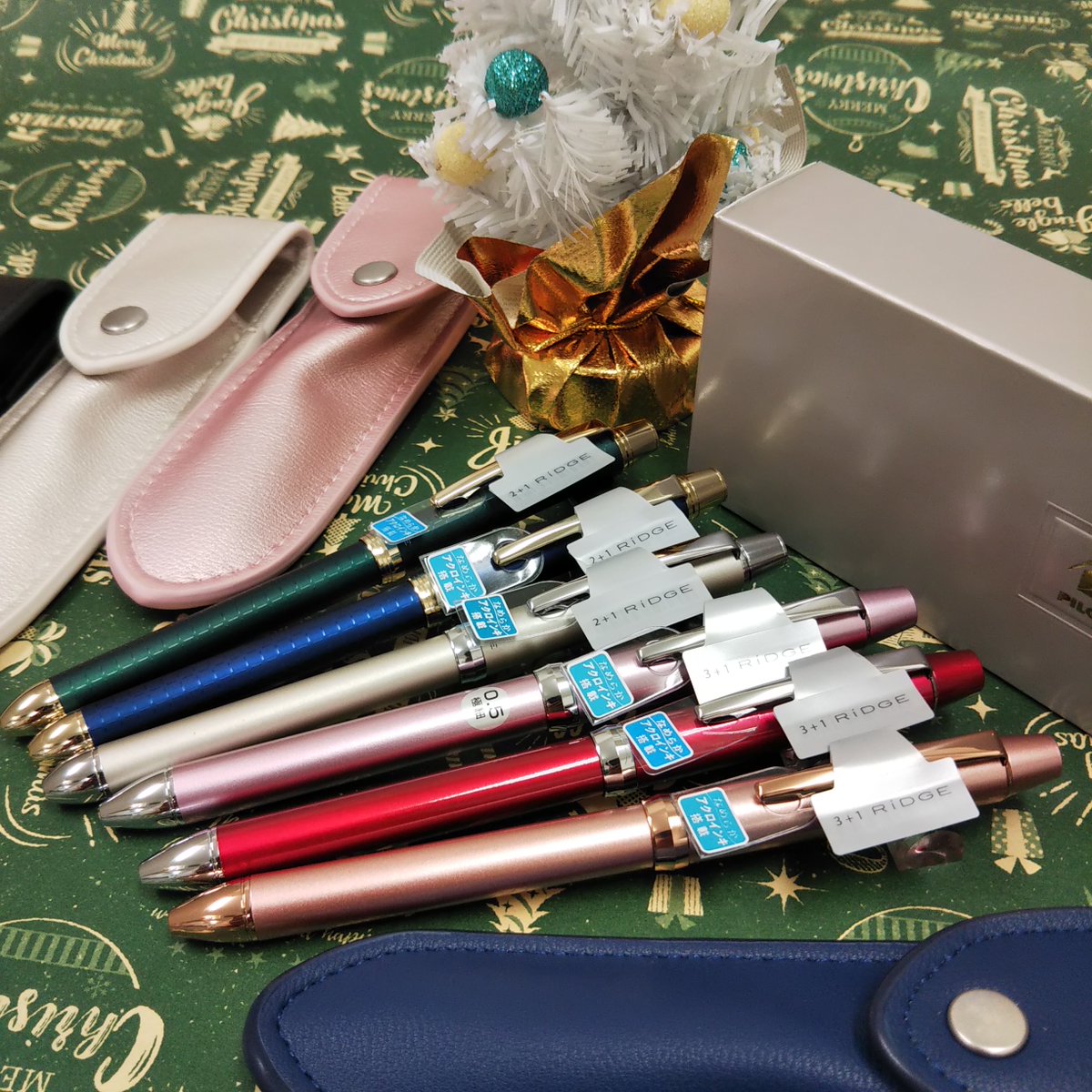 文具マイスターパピア パイロットさん Pilot Es の多機能ボールペン Ridge リッジ をお買い上げいただいた方にオリジナルペンケースをプレゼントしております お世話になった方やクリスマスプレゼントにいかがですか 文具マイスターパピア 高松
