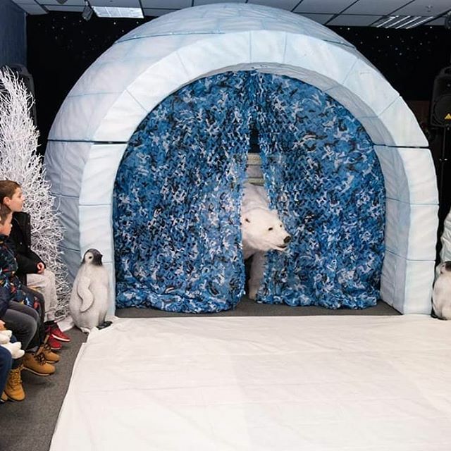 LoSkAoS's tweet photo. Who hiding in the igloo? Bjorn is once more encouraged to stop snacking and sulking in his lair and to come out and be sociable.  It's not easy for a bear. .
.
.
#bjornthepolarbear #bjornthebear #loskaos #igloo #wintertheme #eventprofessionals #eventplan… https://t.co/qlPEuWDPNf https://t.co/IFDW4P8a62