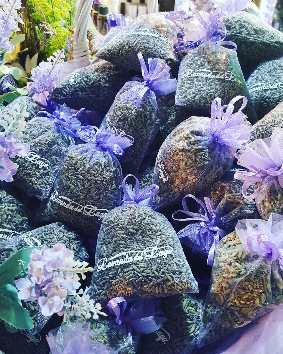 #ComerSee #cernobio #bellagio  #comolaketoday #ItalienischeKosmetik #lugano #chiasso #путешествиепоиталии #porfume #porfumo #Parfüm #como #italien #озерокомо #comotoday #comocity #comolife #lagodicomo #comocentro #comoshop #шоппинг #comolake🇮🇹 #comoitalia #comonight #comotoday