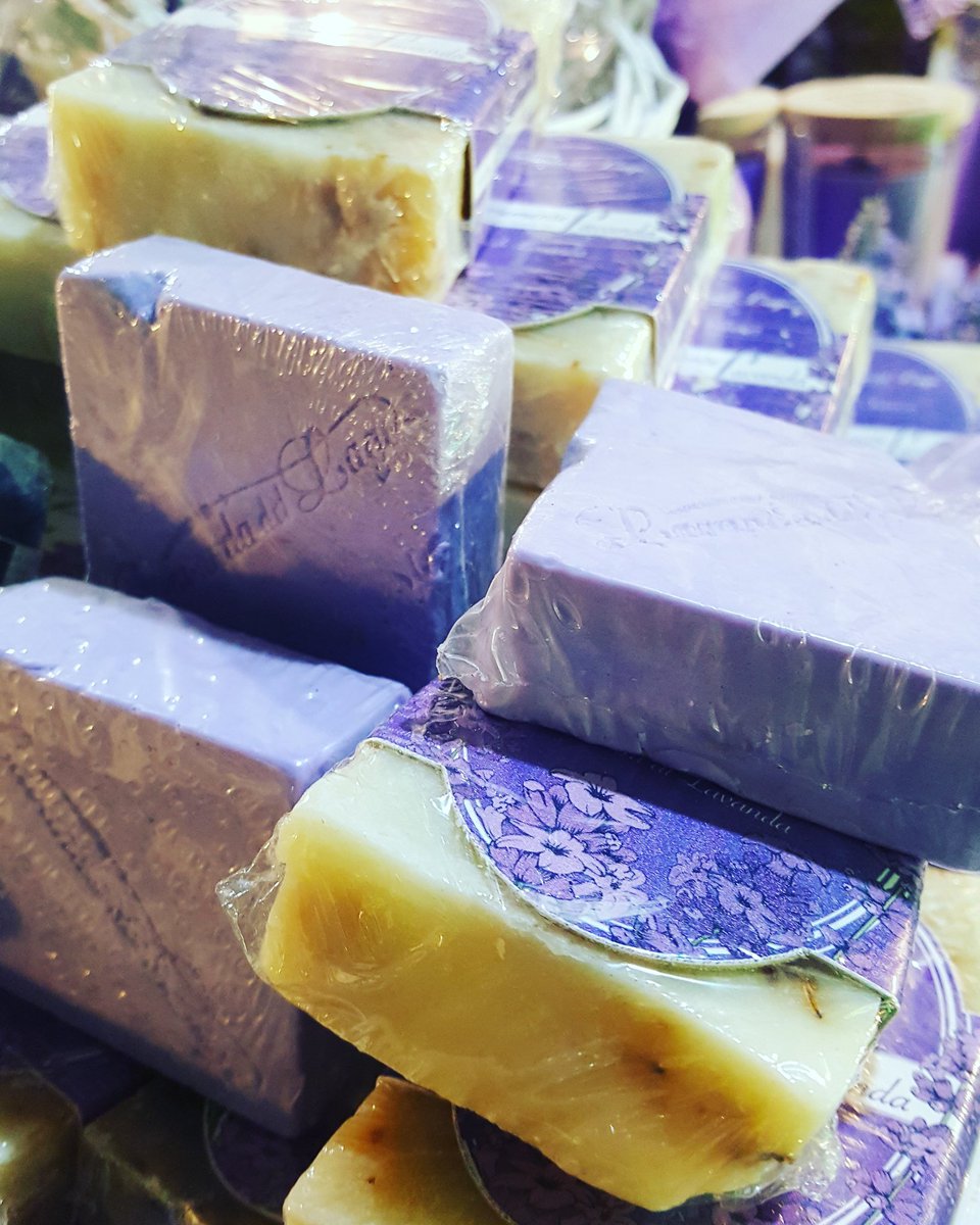 #ComerSee #cernobio #bellagio  #comolaketoday #ItalienischeKosmetik #lugano #chiasso #путешествиепоиталии #porfume #porfumo #Parfüm #como #italien #озерокомо #comotoday #comocity #comolife #lagodicomo #comocentro #comoshop #шоппинг #comolake🇮🇹 #comoitalia #comonight #comotoday