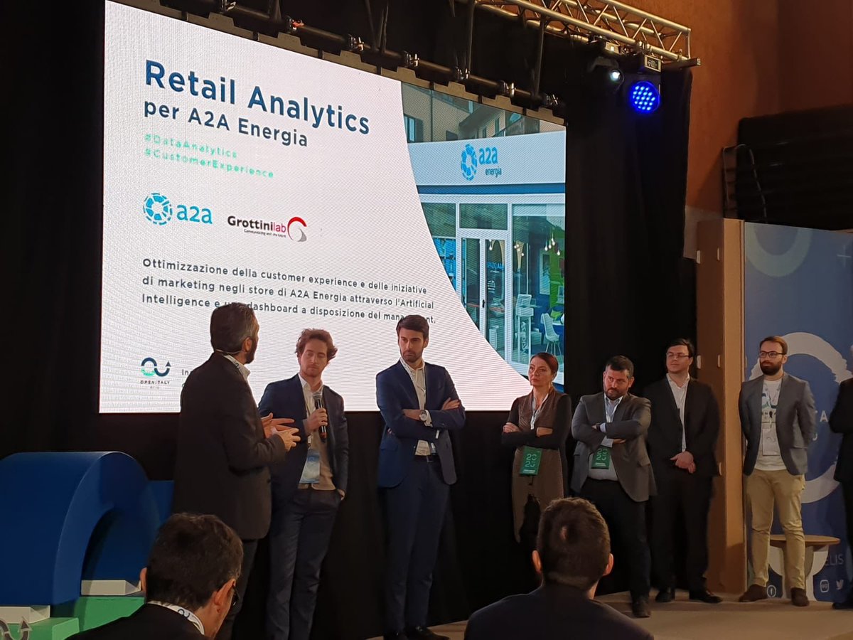 centroELIS's tweet image. Ultimo progetto sul palco di #OpenItalyELIS “Retail Analytics” realizzato da @gruppo_a2a e @GrottiniLab che sfrutta #AI per ottimizzare la #customerexperience.

#InnovationTogether #InnovationToImpact
