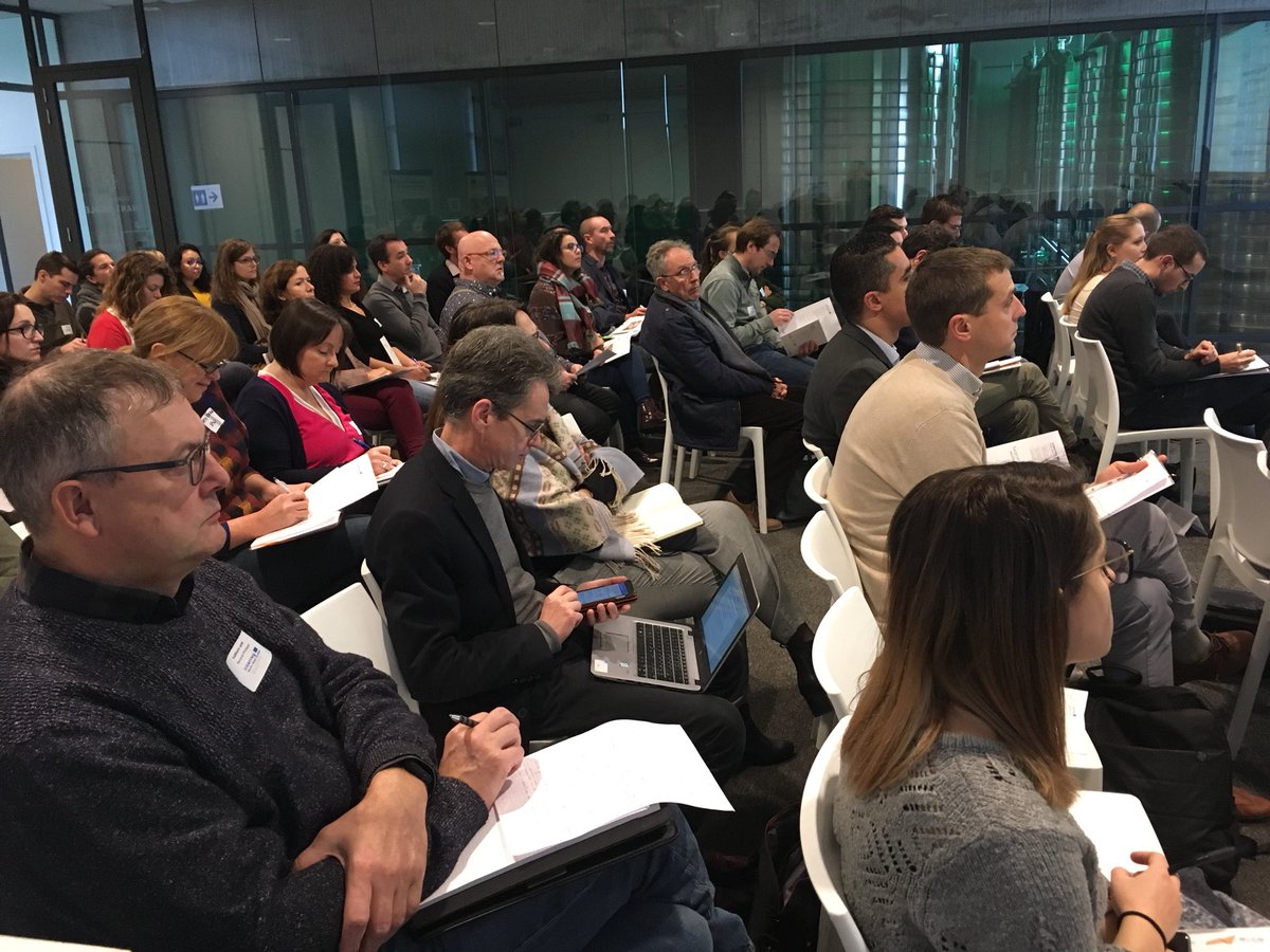 AgriWasteValue's tweet photo. The participants of the kick-off event @AgriWasteValue discover the first results of the project with @sebastienCajot of #Celabor! https://t.co/7gCknniAiv