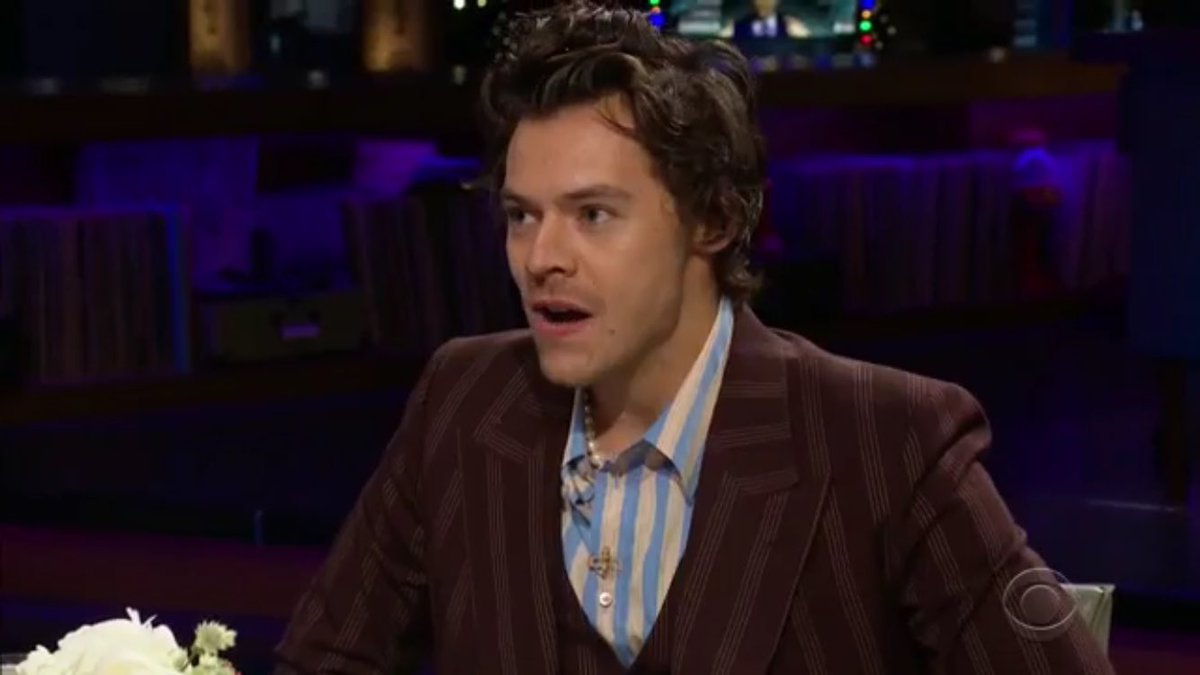 Harry eating the scorpion bc he refused to rank the One Direction boys has the same energy of Niall drinking salmon smoothie instead of saying who his least fave member of 1D is