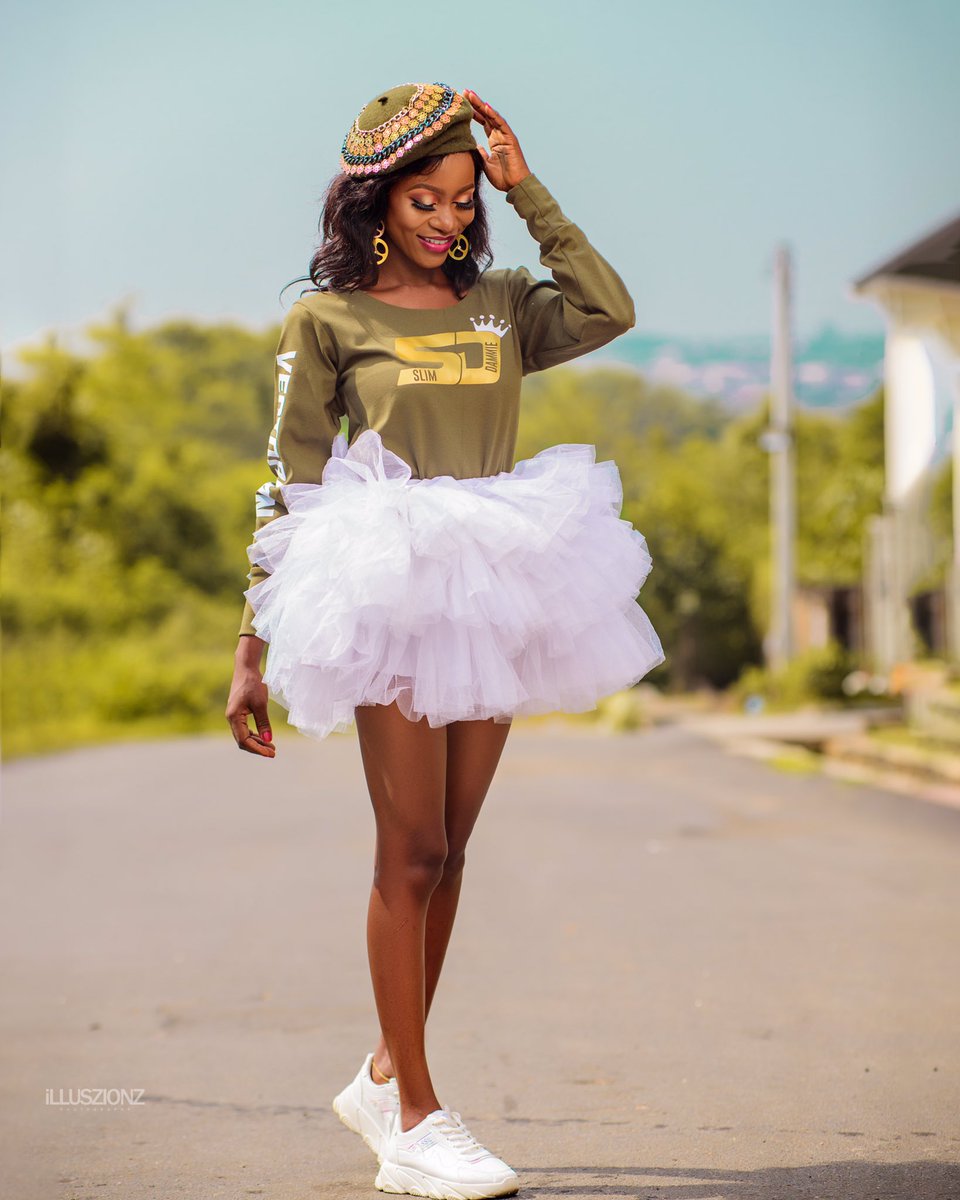 leoworld07's tweet photo. VECTORIA 👑
(Vector First Lady)

It's @slimdammie Birthday 🎂
Say a PRAYER for Her 😇
・・・
#Happy #Birthday #HBD #LLnP  #Celebrant #Prayer #New #Age #32 #Years #Celebration #Chicattitude #Photography #Outdoor #Street #Shoot #VECTORIA #custom #Shirt #Branding #LOVE #LeoMonde https://t.co/JJTHvtpdlX