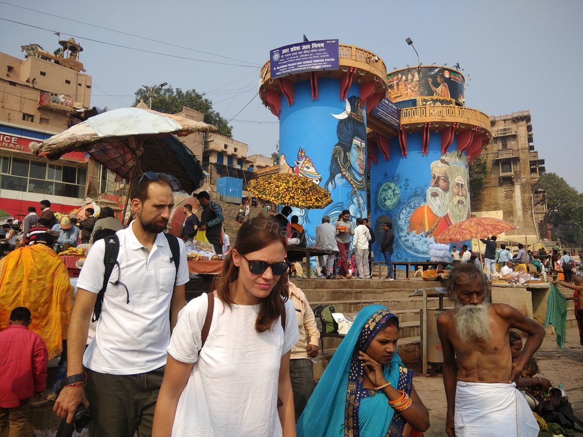 drmanishasaxena's tweet image. Dashashwamedh Ghat Varanasi

Sadhus and  Ganga ghat of Varanasi.

#dashashwamedhghat #dashashwamedh #varanasi #incredibleindia #incredibleindia🇮🇳 #drmanishasaxena #dr_manisha_saxena