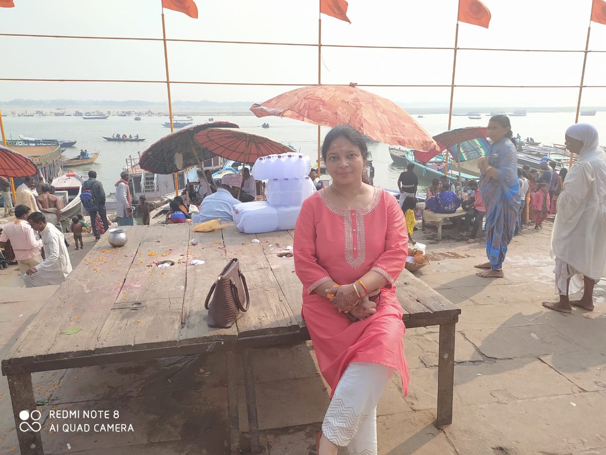 drmanishasaxena's tweet image. Dashashwamedh Ghat Varanasi

Sadhus and  Ganga ghat of Varanasi.

#dashashwamedhghat #dashashwamedh #varanasi #incredibleindia #incredibleindia🇮🇳 #drmanishasaxena #dr_manisha_saxena