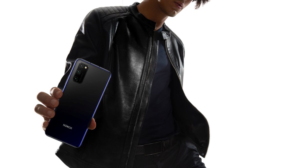 Honorglobal's tweet photo. Colors speak louder than words. What's your color personality?
Sunrise Orange π
Midnight Black π Icelandic Frost βοΈ or Ocean Blue π? #HONORView30Series #GoFasterWith5G https://t.co/z4QEUWGhi5