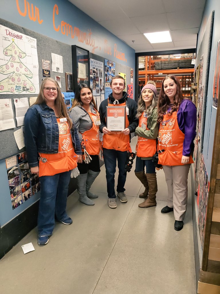 Congrats to Brandon receiving the HPP quarterly award!!!! You rock! Thank you!!! @#3313DreamTeam #PacNorthProud #D116 <a href="/Alan_3313/">Alan Lapasaran</a>