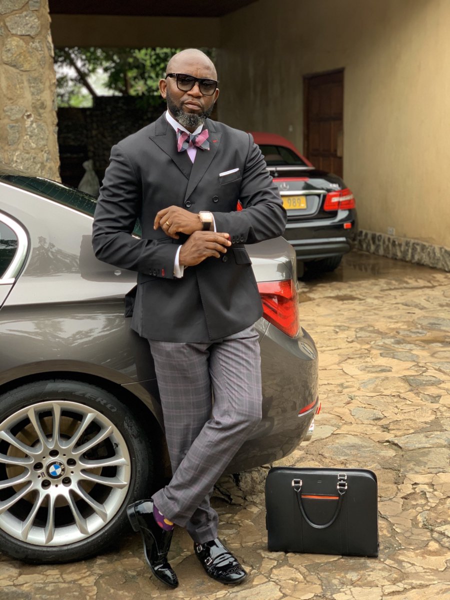 wandaman's tweet photo. ⁦@SheriaNgowi⁩ ‘s Broken Colors Double Breasted Suit from the Exclusive Black Label Collection is my mid-week lift 😊

#DressingWell=#GoodManners https://t.co/3UgAfelIQu