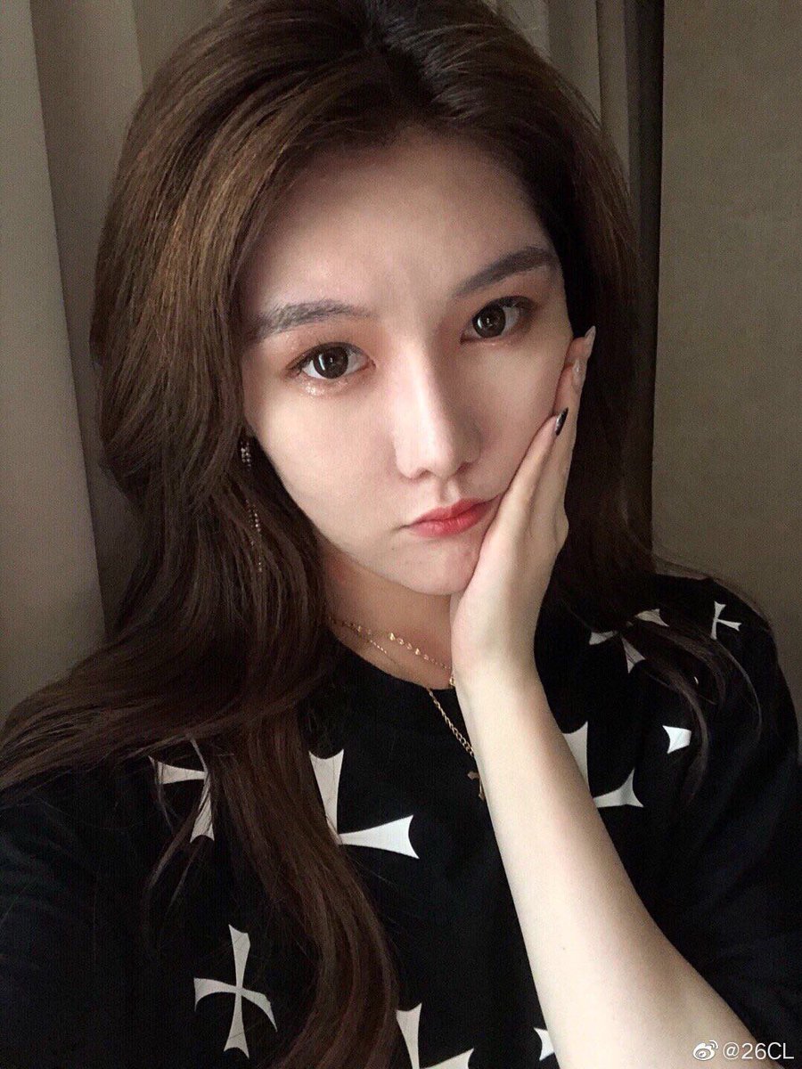 CLisurling's tweet photo. #反差婊 https://t.co/6GLAatqsrN