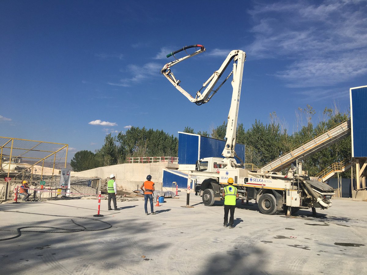 forummakina's tweet photo. İnşaat sektörü ekonomideki büyümeden payını alamıyor
THBB ‘Hazır Beton Endeksi 2019 Kasım Ayı Raporuna göre...
Haber için;
https://t.co/Dlf4LIpEDb
@THBB
#thbb #hazirbeton
#ismakinesi #işmakineleri #insaat
#constructionequipment #constructionturkey https://t.co/zBRRYrhBSZ