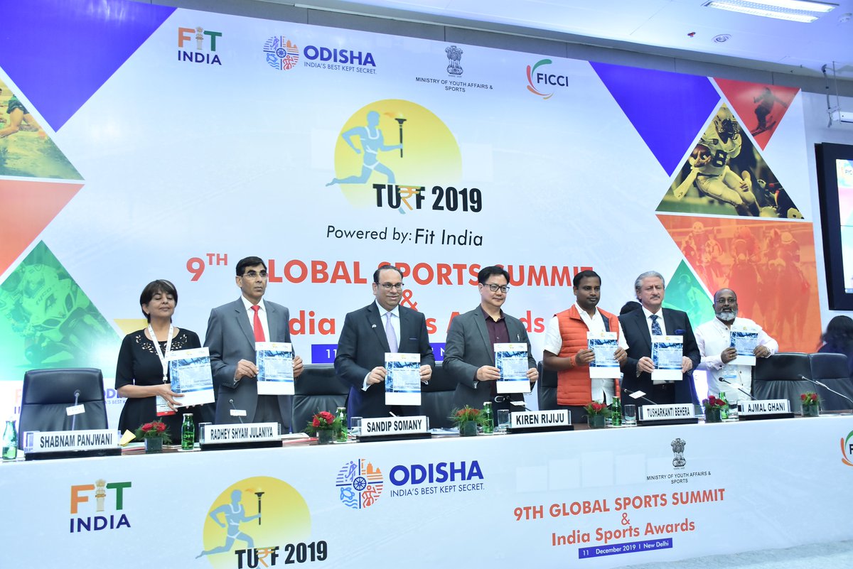 ficci_india's tweet photo. FICCI-IISM Knowledge Paper on 'Weighing Up Fitness: Deep Insights on Indian Fitness Trends' being released by Mr @KirenRijiju, Minister of Youth Affairs and Sports (I/C), Mr Sandip Somany, President, @ficci_india, and other dignitaries at 9th Global Sports Summit – #FICCITURF. https://t.co/FIbS8v169S